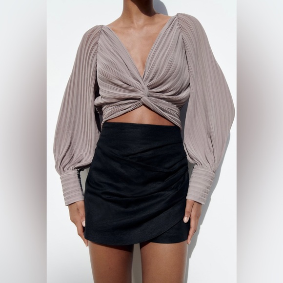 Zara knotted pleated top - Picture 3 of 8